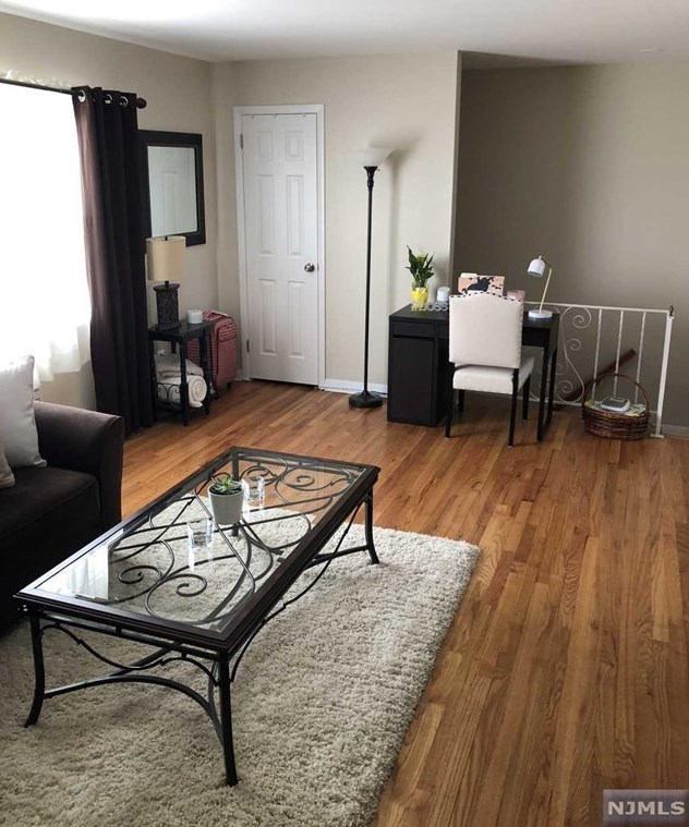 566 Sollas Ct #5, Lyndhurst, NJ 07071