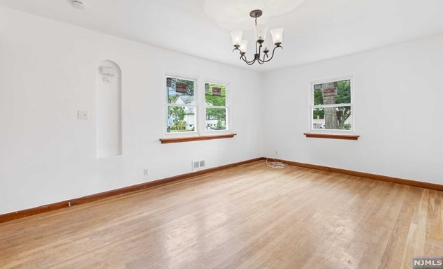132 Queen Anne Rd #1, Bogota, NJ 07603