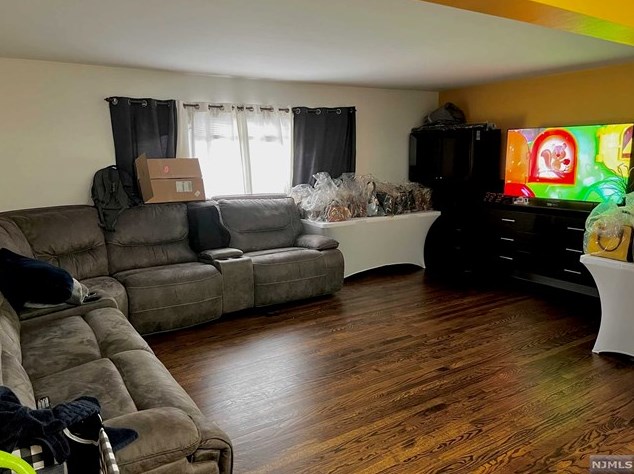 133 Washington St #1, Lodi, NJ 07644