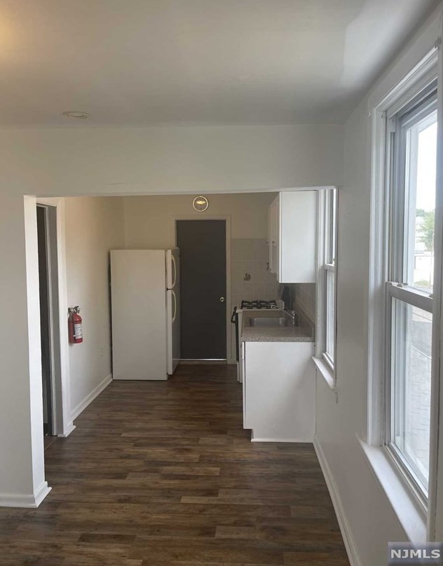 721 Marin Ave #2, Lyndhurst, NJ 07071
