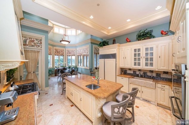 181 Montross Ave, Rutherford NJ  07070-1610 exterior