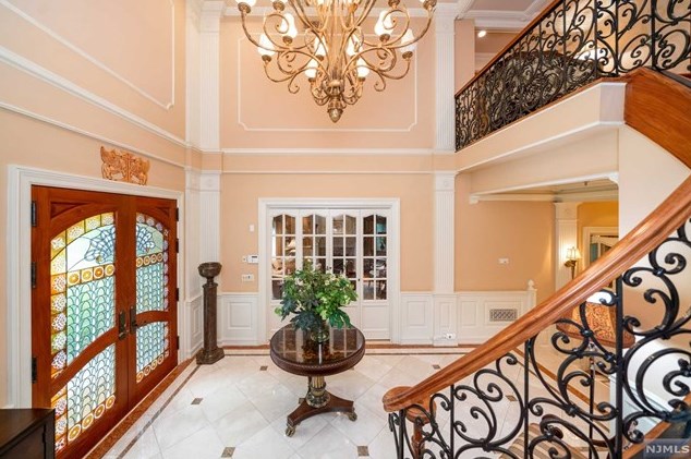 181 Montross Ave, Rutherford NJ  07070-1610 exterior