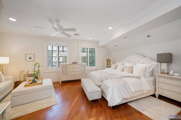 181 Montross Ave, Rutherford NJ  07070-1610 exterior