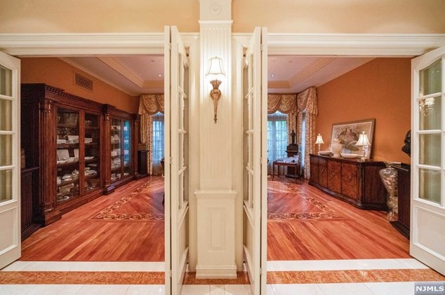 181 Montross Ave, Rutherford NJ  07070-1610 exterior