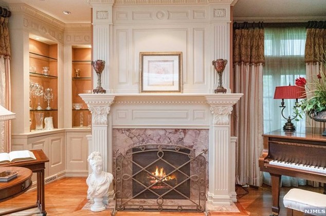 181 Montross Ave, Rutherford NJ  07070-1610 exterior