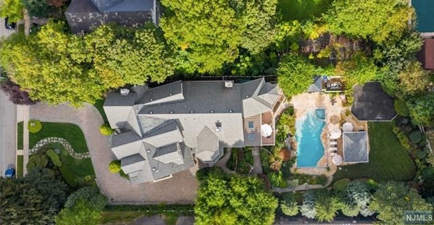 181 Montross Ave, Rutherford NJ  07070-1610 exterior