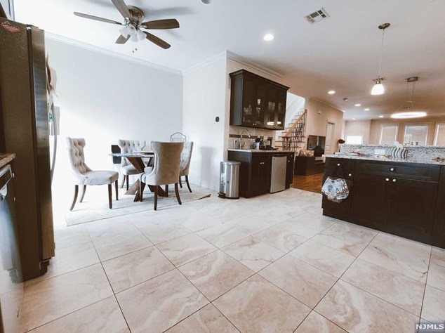 300 Grant Ave, Cliffside Park, NJ 07010