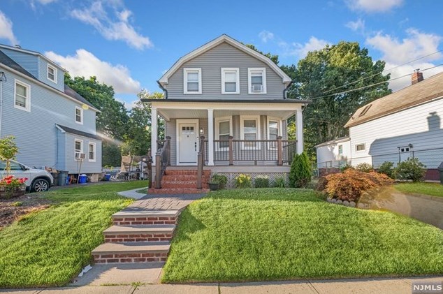 39 Ackerman St, Bloomfield, NJ 07003