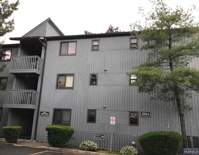 1571 John St #4, West Fort Lee, NJ