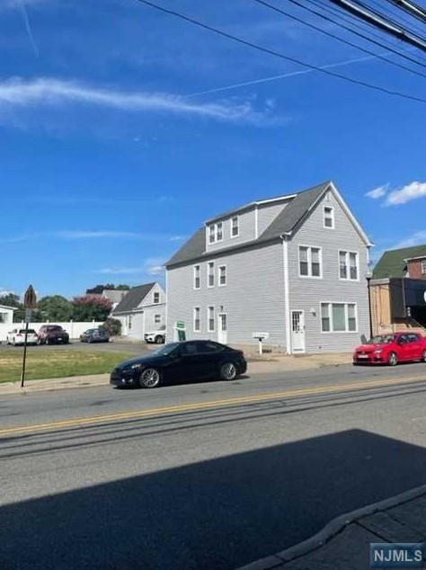 824 Van Houten Ave #apt 1, Clifton, NJ 07013