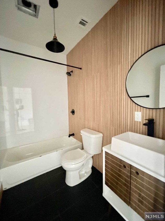 40 Johnston Ave #1r, Kearny, NJ 07032