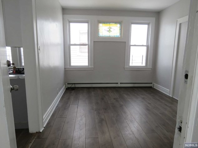 2729 Aldine St, Newark, NJ 07112