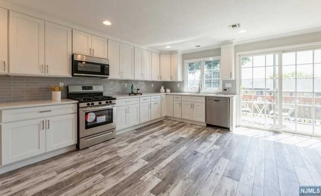 75 Myrtle Ave # 2, Edgewater, NJ