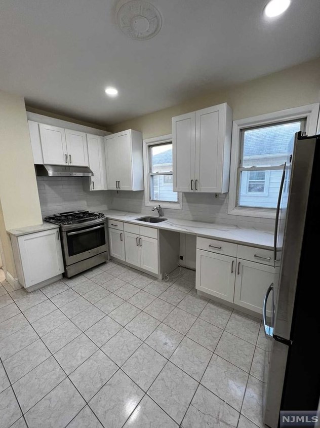69 Trimble Ave, Clifton, NJ 07011