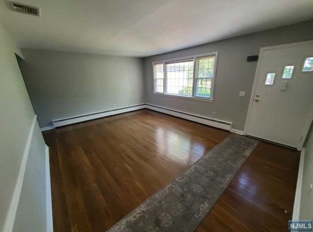 236 Canterbury Pl, Ridgewood, NJ 07450