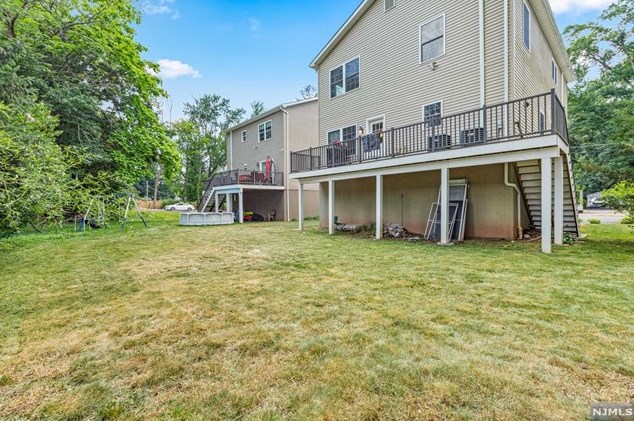 24 River Rd, Oakland, NJ 07436