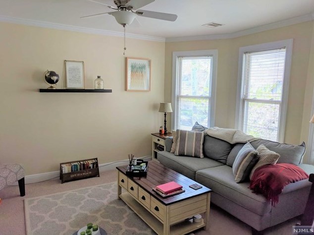 76 Washington Ave #2nd Floor, Rutherford, NJ 07070