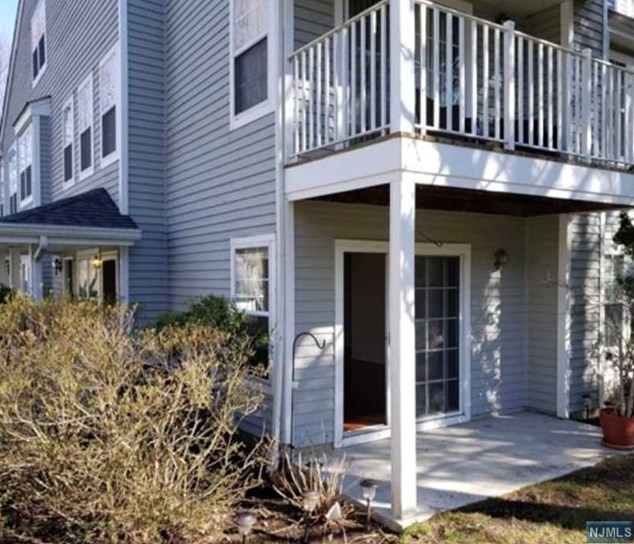 1319 Paddington Rd, Mahwah, NJ 07430