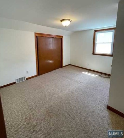 376 Kingsland Ave, Lyndhurst NJ  07071-2734 exterior