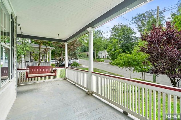 71 Hillside Ave, Tenafly, NJ 07670