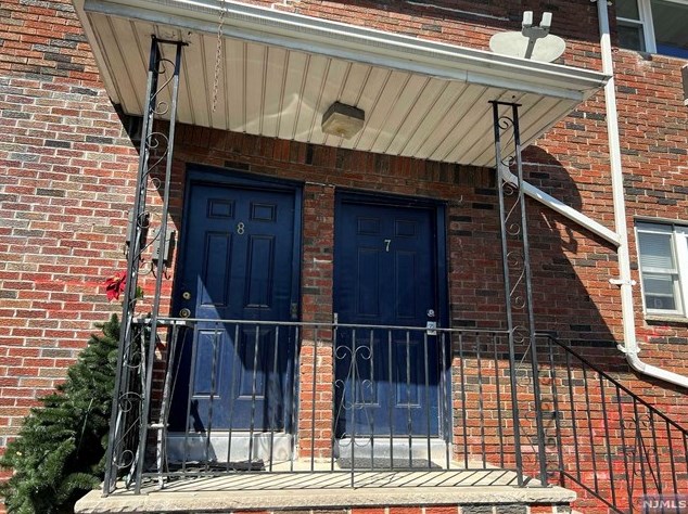 50 S Main St #7b, Lodi, NJ