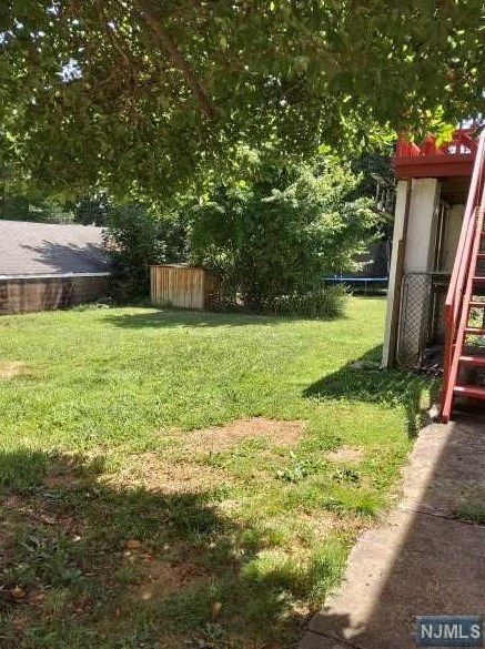 297 Tom Hunter Rd, West Fort Lee NJ  07024-5301 exterior