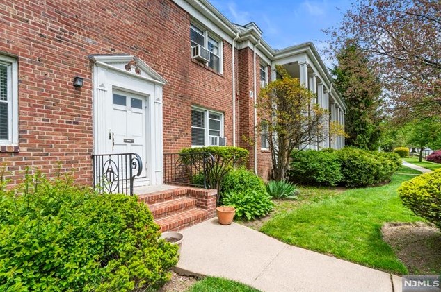 151 E Palisade Ave #a2, Englewood, NJ 07631