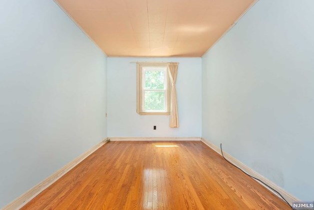 99 Chesapeake Ave, Lake Hiawatha NJ  07034-1715 exterior