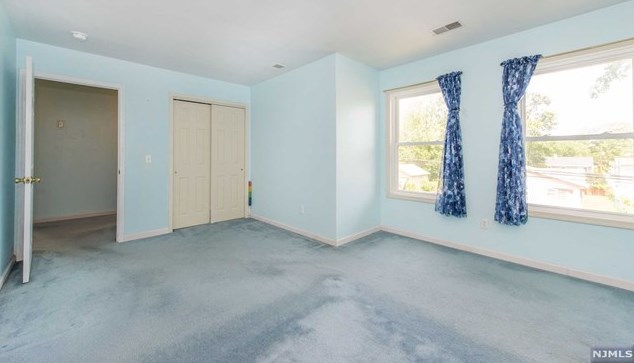 99 Chesapeake Ave, Lake Hiawatha NJ  07034-1715 exterior