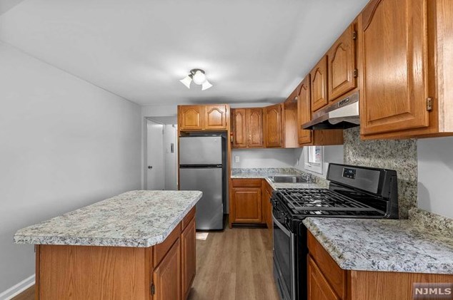 22 Grant St #2, Elmwood Park, NJ 07407