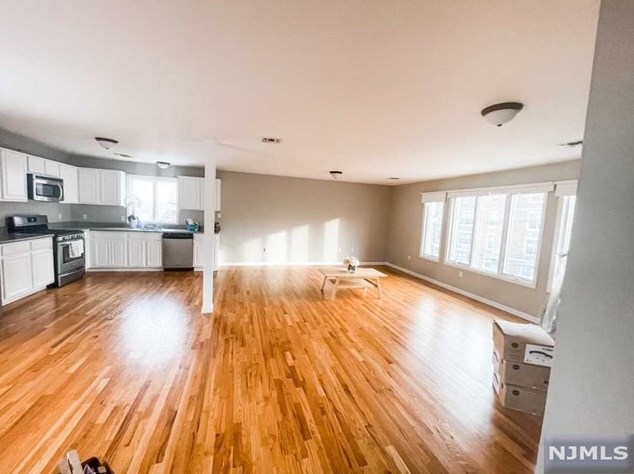 203 Bergen Ave, Kearny, NJ 07032