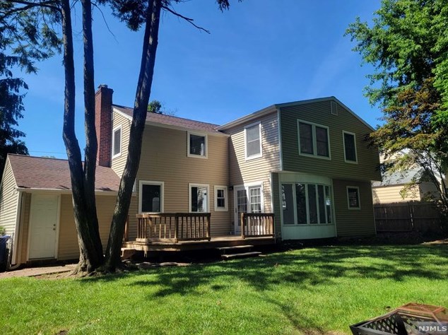 14 Louise Ln, Tenafly, NJ 07670