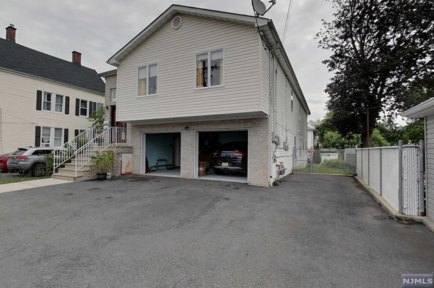 484 Cortlandt St #1, Belleville, NJ 07109