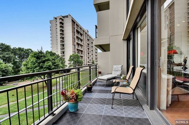 2 Horizon Rd #g11, West Fort Lee, NJ 07024
