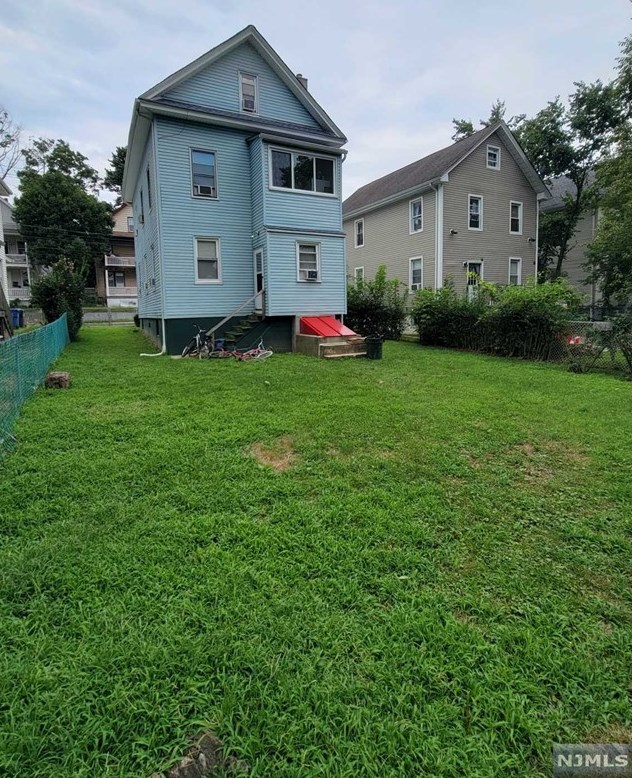 254 Pindle Ave, Englewood, NJ 07631-1703