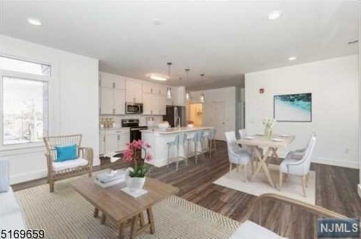 450 Springfield Ave #401, Berkeley Heights, NJ 07922