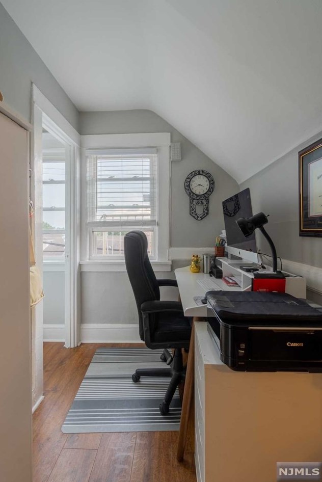 60 Elm St, Elmwood Park NJ  07407-1530 exterior