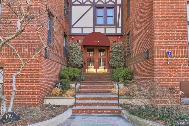 109 Grand Ave #3c, Englewood, NJ