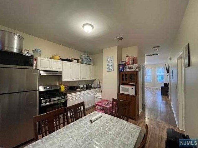 905 E 23rd St, Paterson, NJ 07513