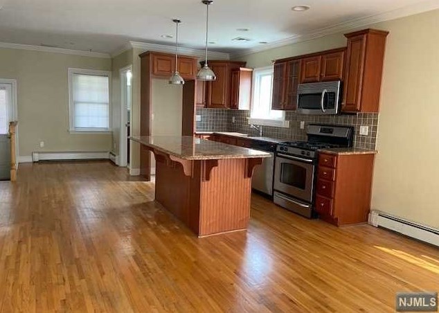 125 Orchard St #1, Elmwood Park, NJ 07407