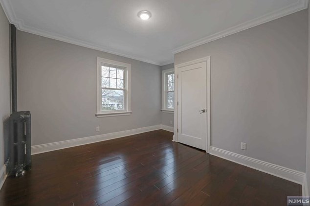 147 Palisade Ave, Englewood NJ  07631-3077 exterior