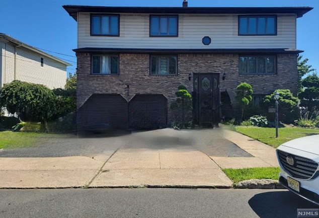 226 Falmouth Ave #2, Elmwood Park, NJ 07407