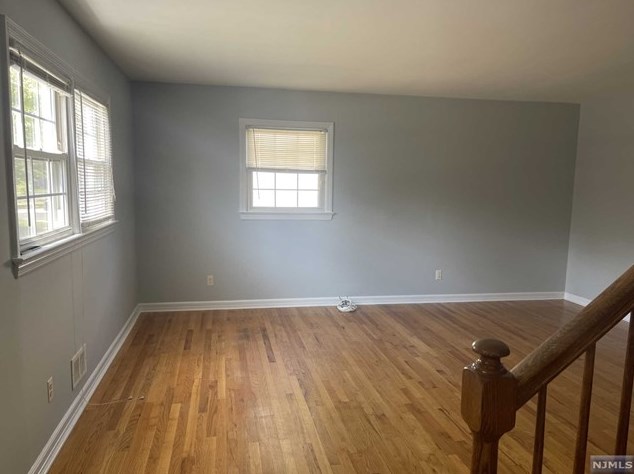 173 Birchwood Rd, Paramus NJ  07652-1954 exterior