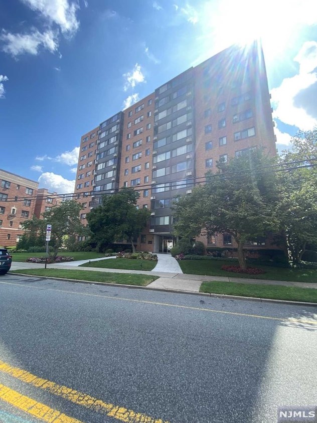 90 Prospect Ave #9f, Hackensack, NJ 07601
