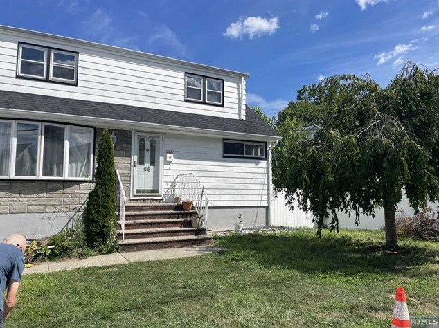 66 John St, Little Ferry NJ  07643-1829 exterior