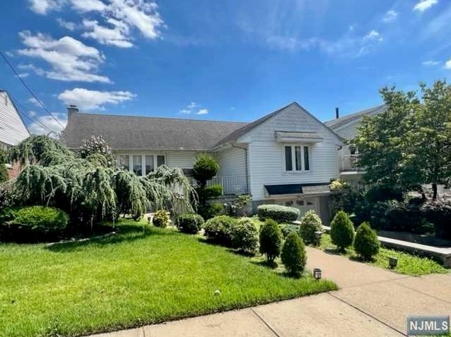 418 N 10th St, Fairview, NJ 07022