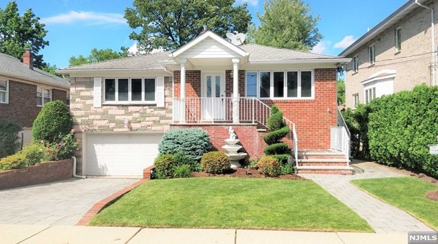 261 Harmon Ave, West Fort Lee, NJ 07024