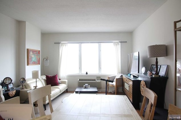 2108 City Pl #2108, Edgewater, NJ 07020