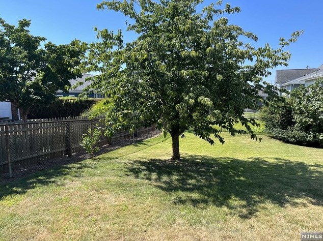 284 Main Ave, Wood-Ridge, NJ 07075