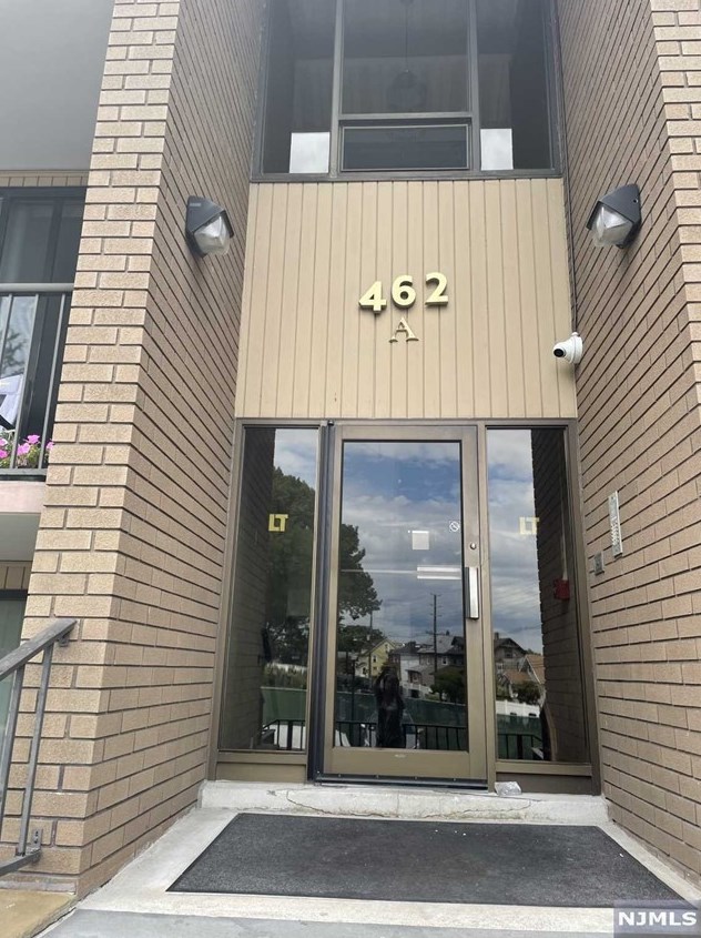 462 Liberty St #a 303, Little Ferry, NJ 07643